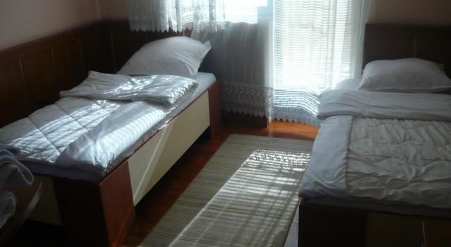 Motel Nana Banja Luka Rum bild