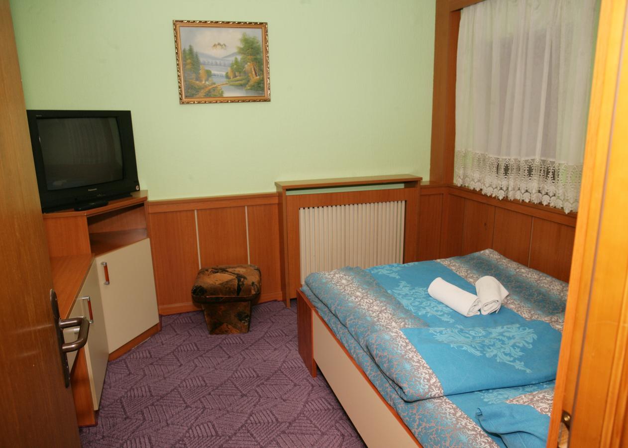 Motel Nana Banja Luka Exteriör bild