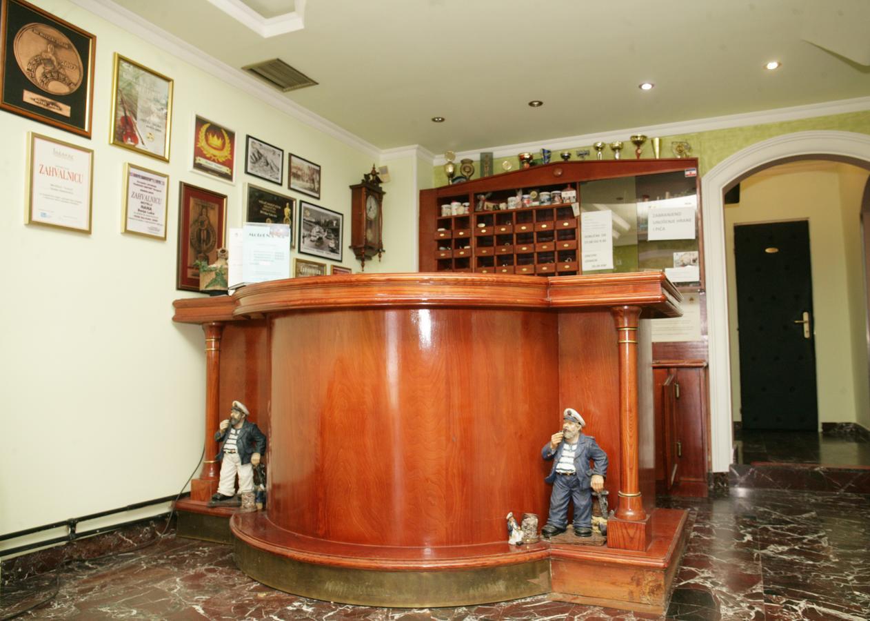 Motel Nana Banja Luka Exteriör bild