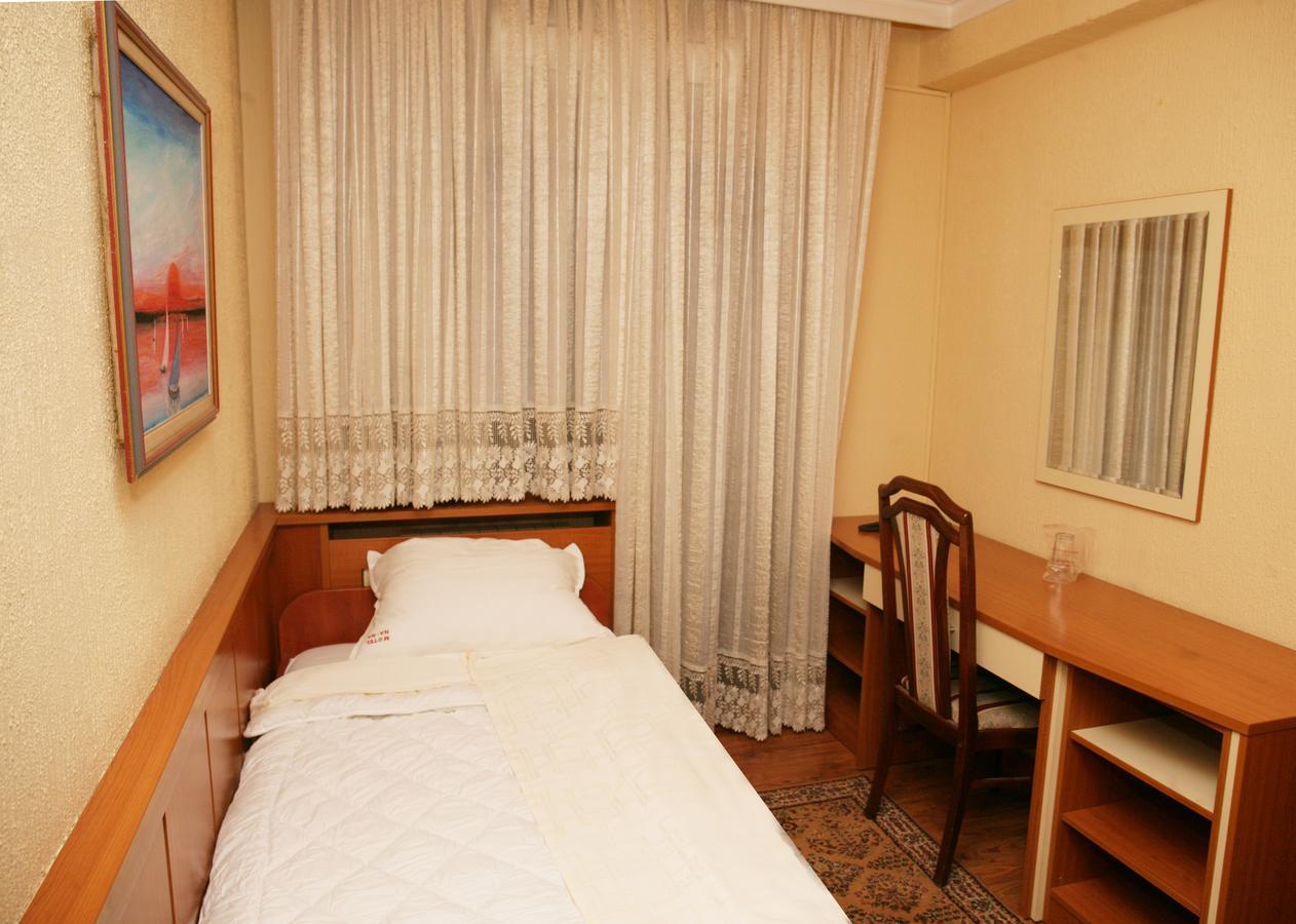 Motel Nana Banja Luka Rum bild